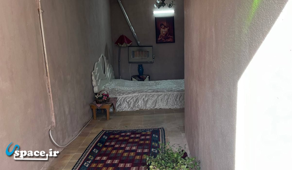 نمای داخلی اتاق 2 تخته دبل اقامتگاه بوم گردی بام سمیرم (خان کوشک) - سمیرم - اصفهان